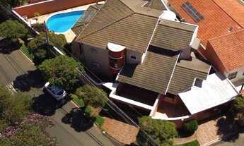 Imagem: Lindo Sobrado a Venda em bairro nobre na