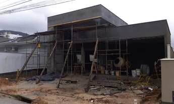 Imagem 5: Casa Alto Padrão à venda na Pedra Branca 3 Dormitórios com Suíte, amplo Terreno nos Fundos