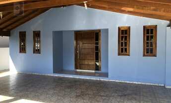 Imagem 1: Casa para venda tem 290 metros quadrados com 3 quartos em Jardim Sylvio Rinaldi I - Jaguar