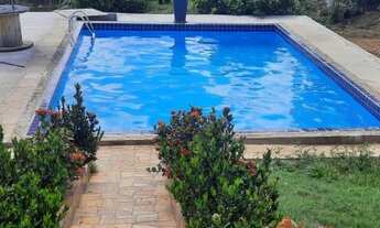 Imagem 3: Chácara com corrego no fundo