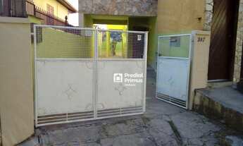 Imagem 2: Casa com 3 dormitórios para alugar por R$ 1.900,00/mês - Braunes - Nova Friburgo/RJ