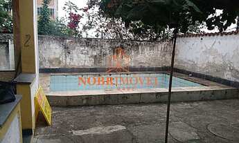 Imagem 2: EXCELENTE CASA EM MADUREIRA, COM TERRENO GRANDE E PISCINA