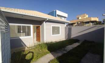 Imagem 2: Casa para Venda em Rio das Ostras, Praiamar, 3 dormitórios, 1 suíte, 2 banheiros, 1 vaga