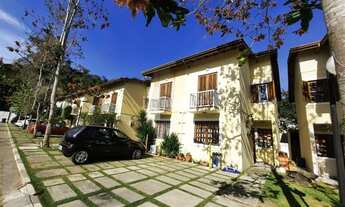 Imagem: Sobrado Semi Geminado em condomínio Fechado/Cotia