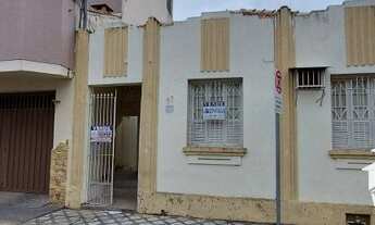 Imagem 2: Casa 03 quartos com edícula no Centro de Lorena a venda