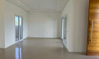 Imagem 2: Casa de condomínio sobrado para venda possui 176 metros quadrados com 4 quartos