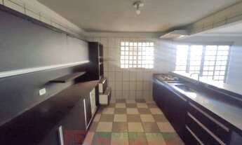 Imagem 5: Residência com 3 quartos para alugar por R$ 1400.00, 249.00 m2 - JARDIM MONACO - ARAPONGAS