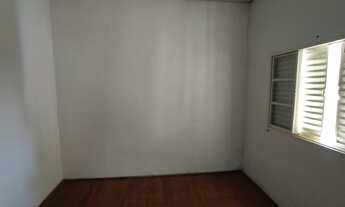 Imagem 6: VENDE-SE CENTRO Casa com 3 dormitórios