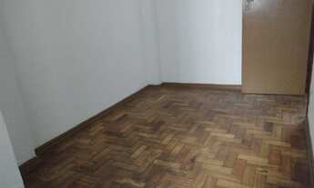 Imagem 2: Apartamento para venda possui 57 metros quadrados com 2 quartos em Icaraí - Niterói - RJ