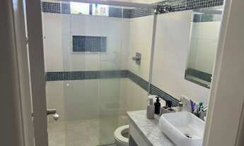 Imagem 6: Casa de condomínio para venda possui 390 metros quadrados com 4 quartos