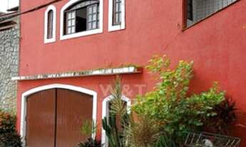 Imagem: Casa de alto padrão em condomínio com