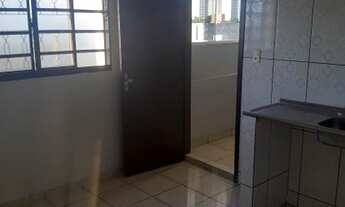 Imagem 2: Vendo prédio comercial amplo com ótima localização no Bairro Araés