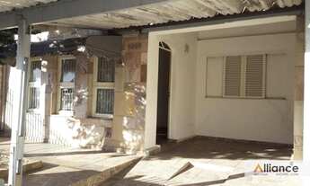 Imagem 3: Casa 3 dormitórios à venda,+ 2 casas de fundos sendo uma com 3 comodos e 1 com dois comod