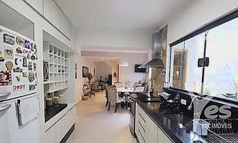 Imagem 1: Ref.: 6459 - Lindo sobrado com 03 dormitórios, 02 suítes, cozinha planejada e quintal com