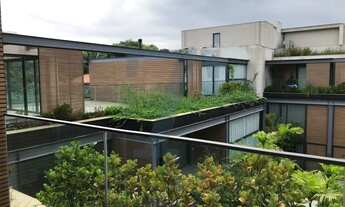 Imagem: Casa em condomínio fechado em Alto de Pinheiros