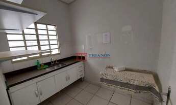 Imagem 7: Salão com divisórias e internet