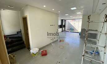 Imagem 2: Casa com 3 dormitórios à venda, 147 m² por R$ 740.000,00 - Condomínio Morada das Flores