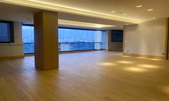 Imagem 7: Lindo apartamento totalmente reformado com 402 metros quadrados com 3 suítes