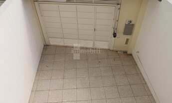 Imagem 7: Casa assobrada, nova em fase final de acabamento