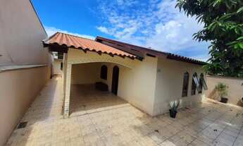 Imagem 2: Ibiporã - Casa Padrão - Centro