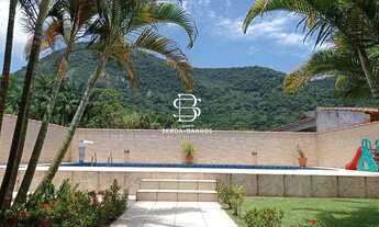 Imagem 3: Casa 3 dormitórios com Piscina em Residencial Fechado