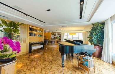 Imagem 7: Apartamento com 3 suítes e 4 vagas de garagem no bairro Três Figueiras em Porto Alegre