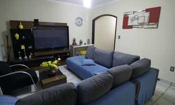 Imagem 3: Sobrado para venda possui 327 metros quadrados com 5 quartos em Vila Progresso - Santo And