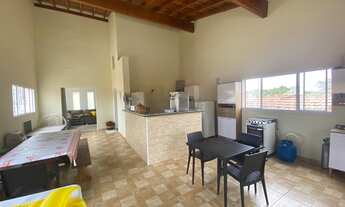 Imagem 5: Casa com três quartos e piscina à venda em Águas de São Pedro/SP