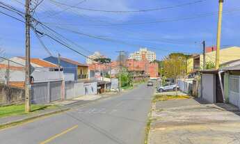 Imagem 4: Sobrado para venda possui 130 metros quadrados com 3 quartos em Campo Comprido - Curitiba