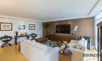 Imagem 2: Apartamento reformado com 140m² de área útil, 2 vagas de garagem, 2 dormitórios sendo 1 su