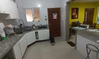 Imagem 2: Térrea para venda possui 139 metros quadrados com 3 quartos em Caiçara - Praia Grande - SP