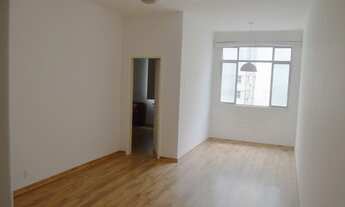 Imagem 6: Excelente localização!!! Vendo quarto e sala na quadra da praia!!!