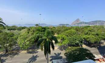 Imagem 2: Apartamento para venda possui 170 metros quadrados com 3 quartos em Flamengo - Rio de Jane