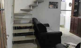 Imagem 2: Sobrado para venda possui 120 metros quadrados com 3 quartos em Conceição - Diadema - São