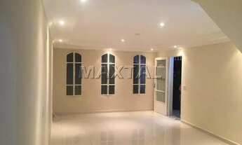 Imagem 2: Sobrado para Alugar com 270m², São 3 Dormitórios (1 Suíte), 3 Banheiros e 5 Vagas