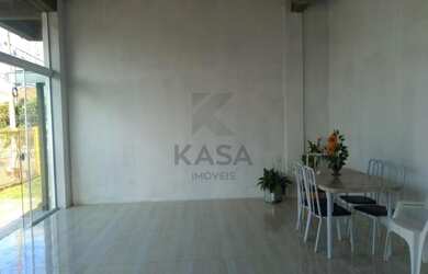 Imagem 5: Loja com fachada em vidro no bairro São José com 35m² e banheiro social. Marque uma visita