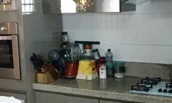 Imagem 2: ARNIQUEIRA: Capa de revista 2qtos, pisc/chursaq, 417m2, cond/localiz.top! quitd.terracap!