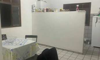 Imagem 3: Alugo quarto Quarto com aluguel por R$700 /mês