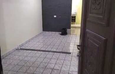 Imagem 3: Aluga se casa com dois quartos com vaga pra garagem