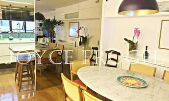 Imagem 7: Apartamento de 220 metros quadrados no bairro Leblon com 3 quartos