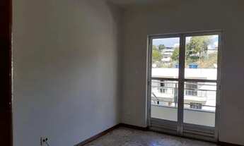 Imagem 3: Apartamento de dois quartos com garagem no Parque Independência