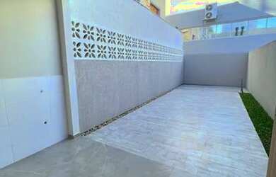 Imagem 3: JR Sobrado para venda com dois dormitórios suítes na Praia dos Ingleses!