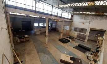 Imagem 2: Comercial industrial para alugar no bairro Tatetos