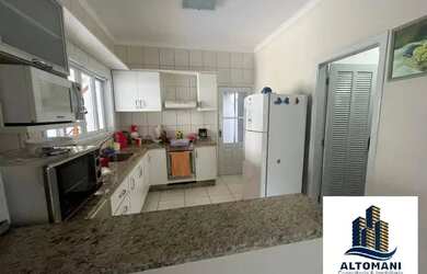 Imagem 6: Casa com 3 Suítes, 1 Closet - Condominio Flamboyant