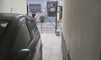 Imagem 2: Apartamento sala quarto cozinha e banheiro com dependências na Tijuca