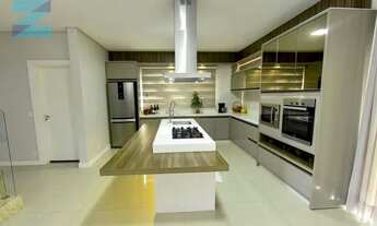 Imagem: Casa alto padrão, contendo 3 suítes !