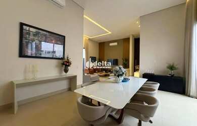 Imagem 9: Casa no condomínio GOLDEN VILLAGE disponível para venda em Uberlândia-MG