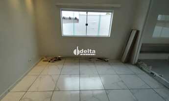 Imagem 4: Casa comercial com 6 salas disponível para locação no bairro Centro em Uberlândia-MG