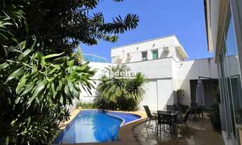 Imagem 4: Casa residencial disponível para venda no bairro Tabajaras em Uberlândia-MG