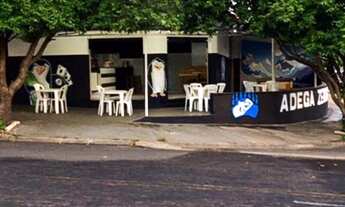 Imagem: Vende se adega